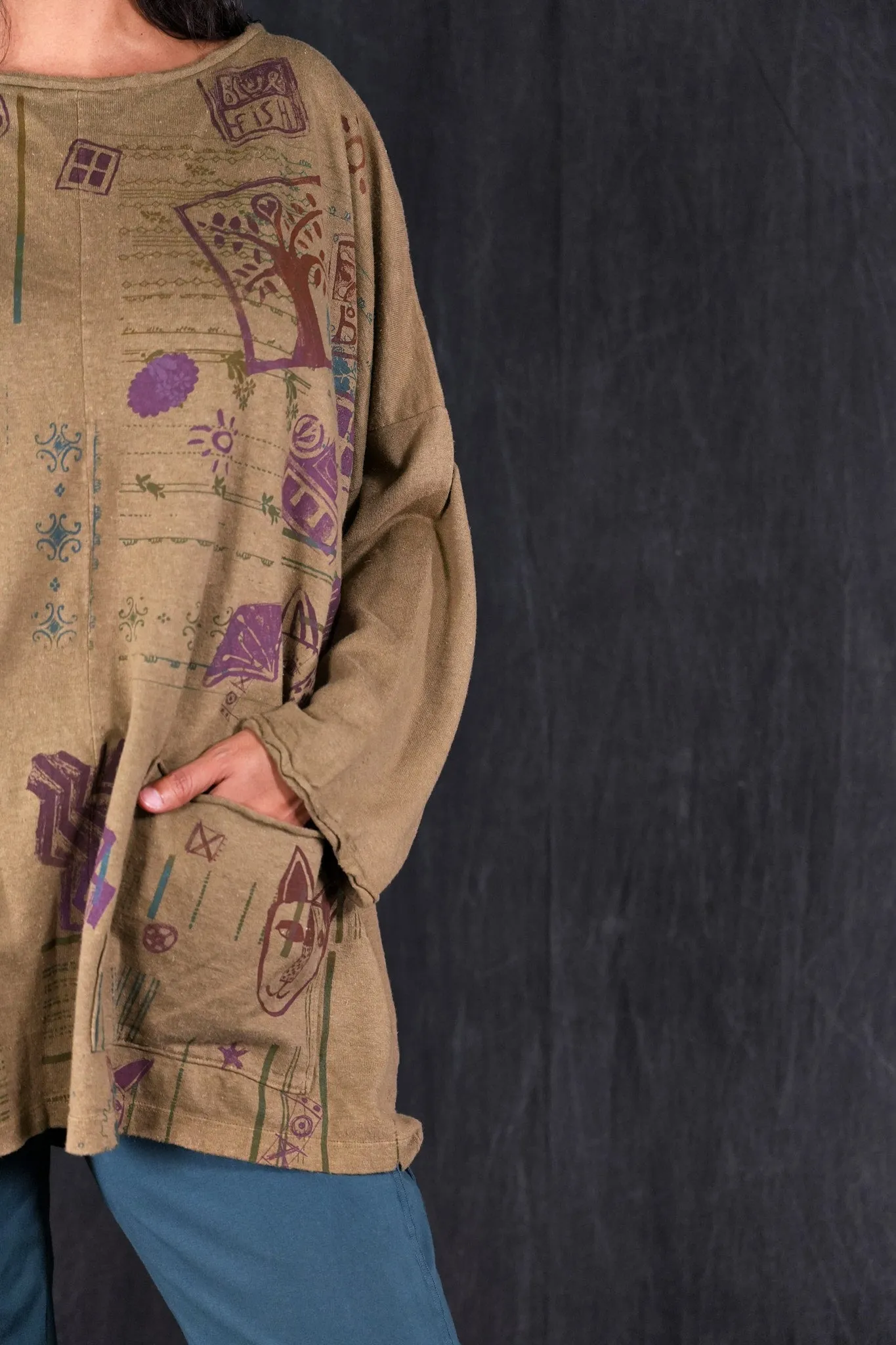 1585 Oversized Cabin Pullover Coyote-P