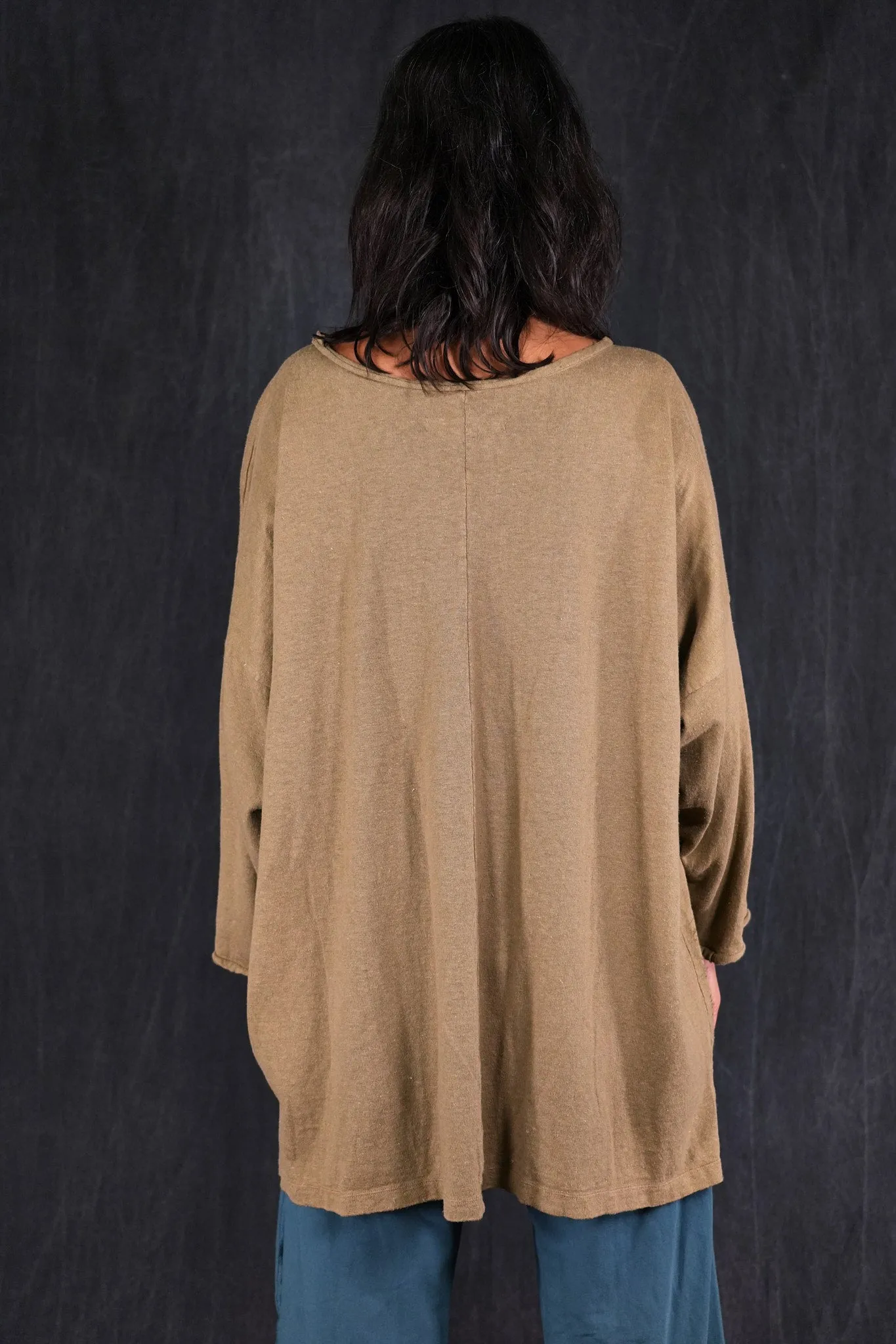 1585 Oversized Cabin Pullover Coyote-P