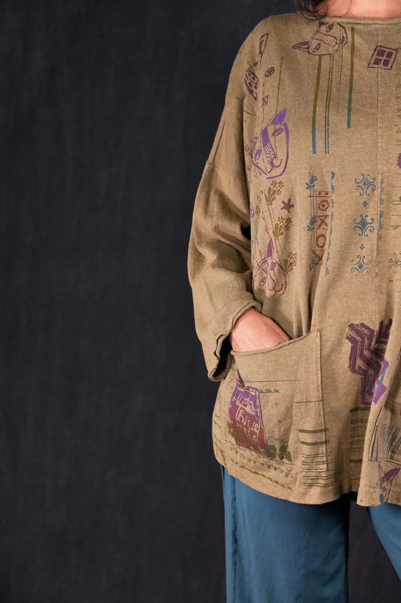 1585 Oversized Cabin Pullover Coyote-P
