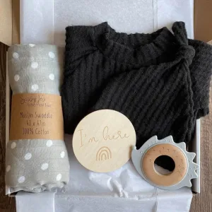 6 Piece Waffle Knit Outfit Gift Box - Grey/White Dots