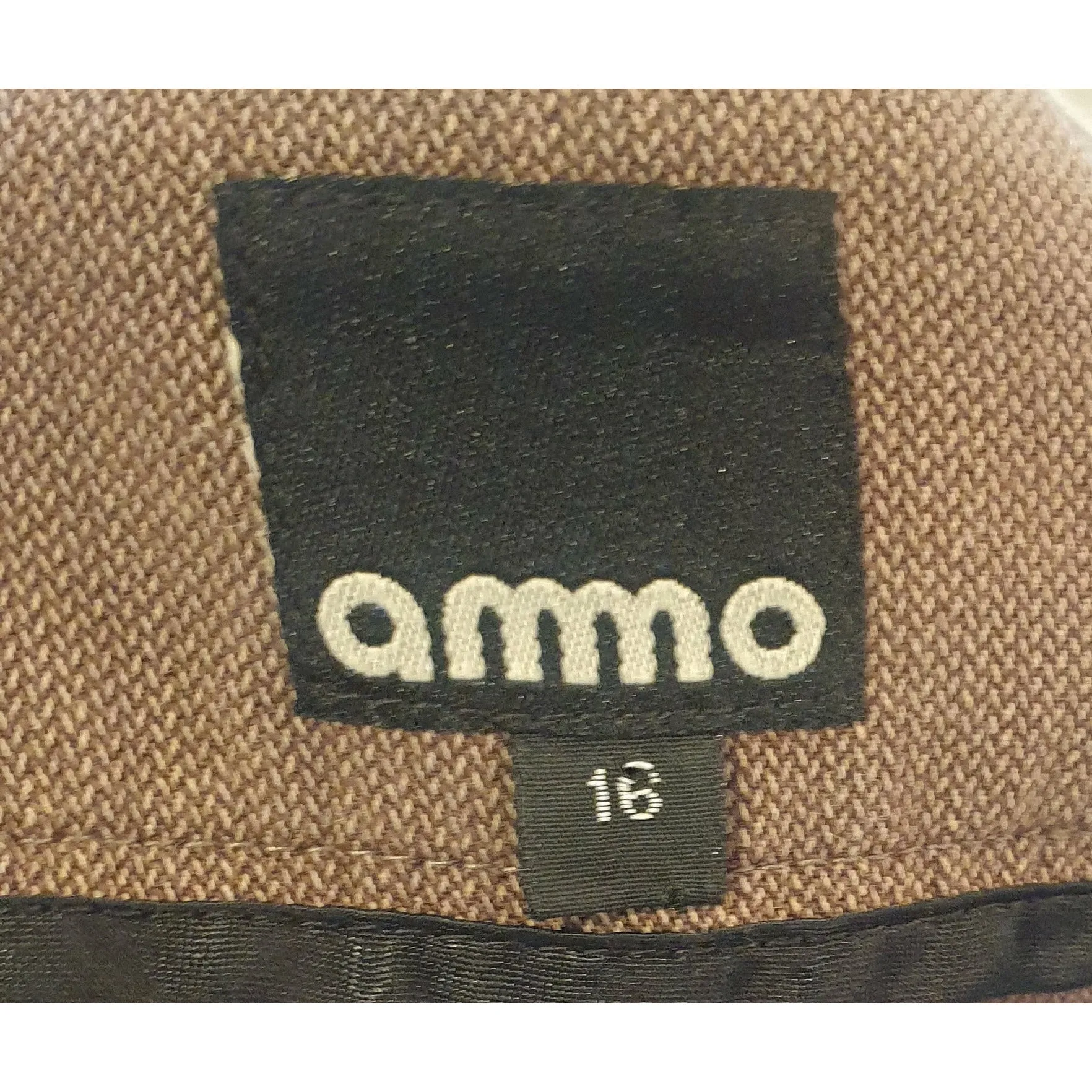 Ammo pre-owned brown capri wide leg pants size 16 (small fit - best fits 14)