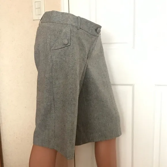 Arden B light grey wide shorts. NWT in sz 4