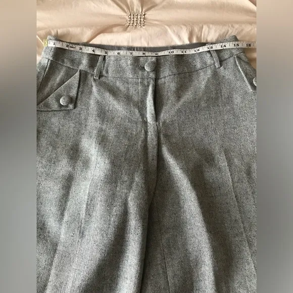 Arden B light grey wide shorts. NWT in sz 4