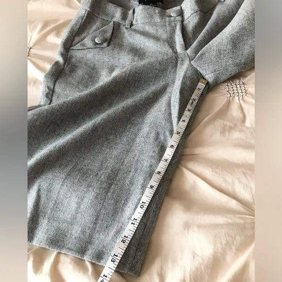 Arden B light grey wide shorts. NWT in sz 4