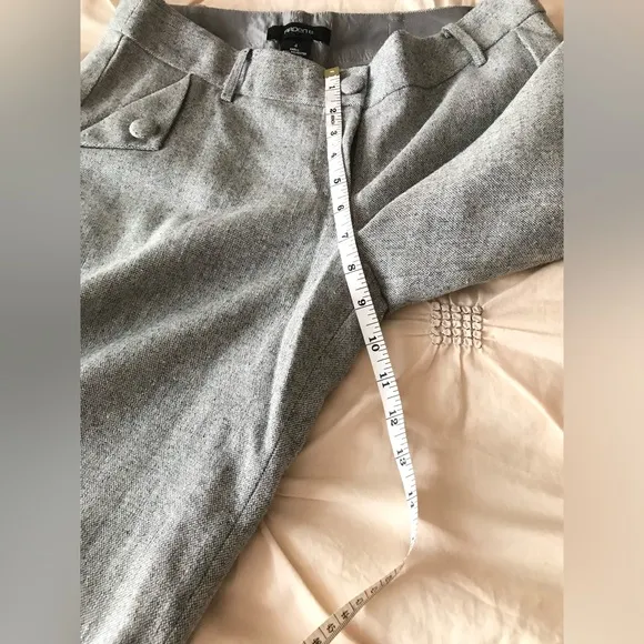 Arden B light grey wide shorts. NWT in sz 4