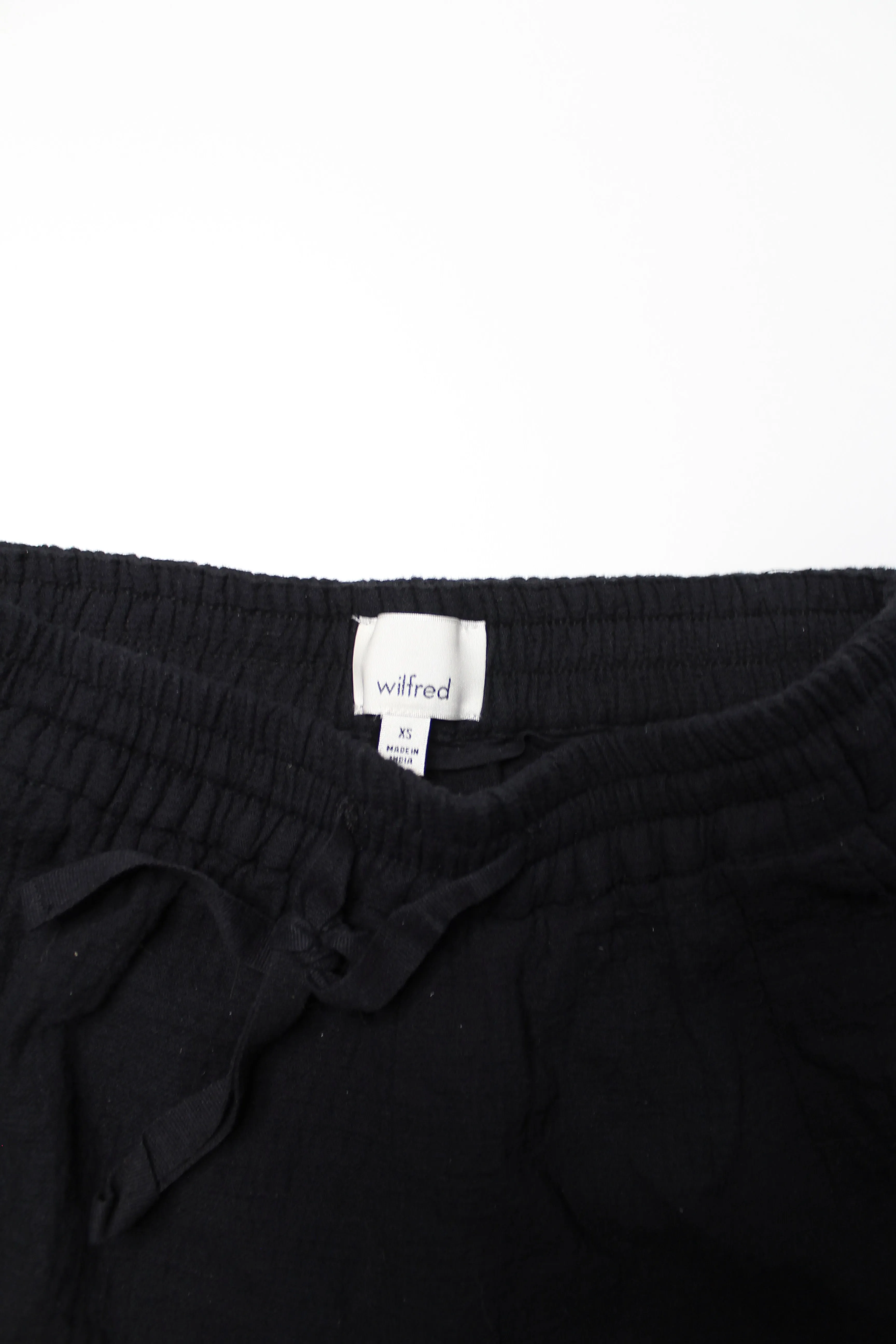 Aritzia Wilfred black waffle lounge shorts, size xs
