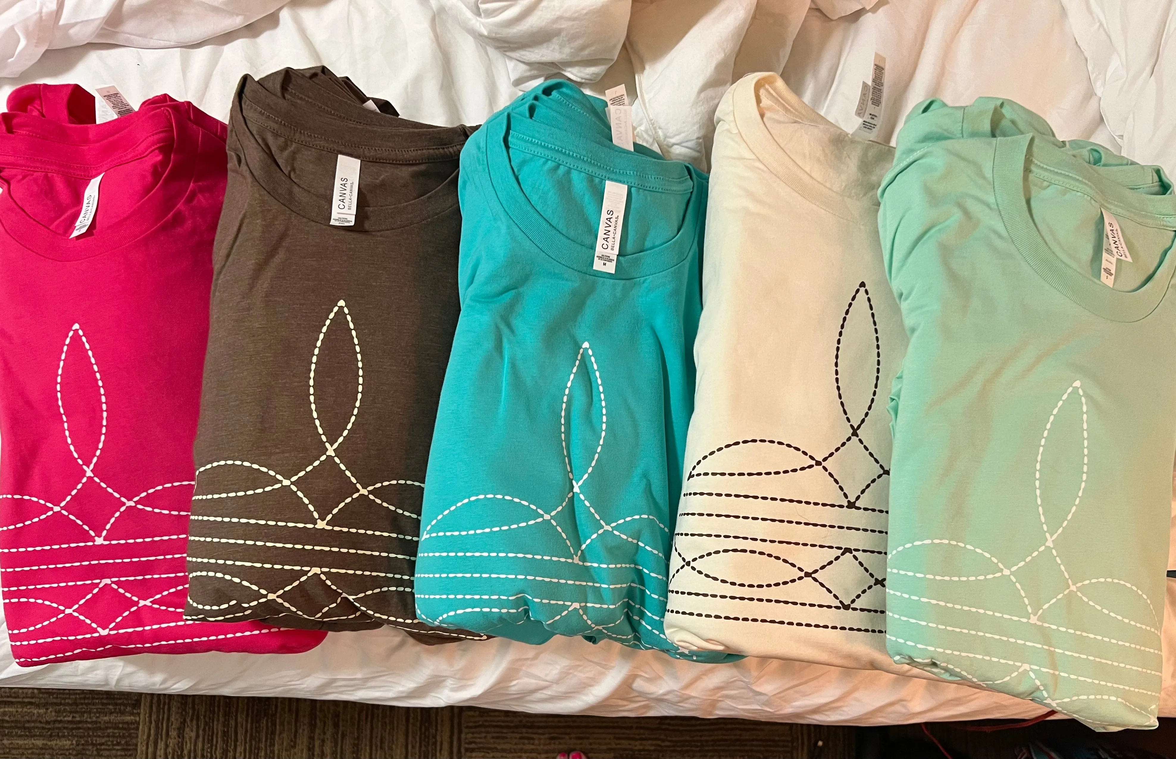 *Boot Stitch Graphic Tee - Mint