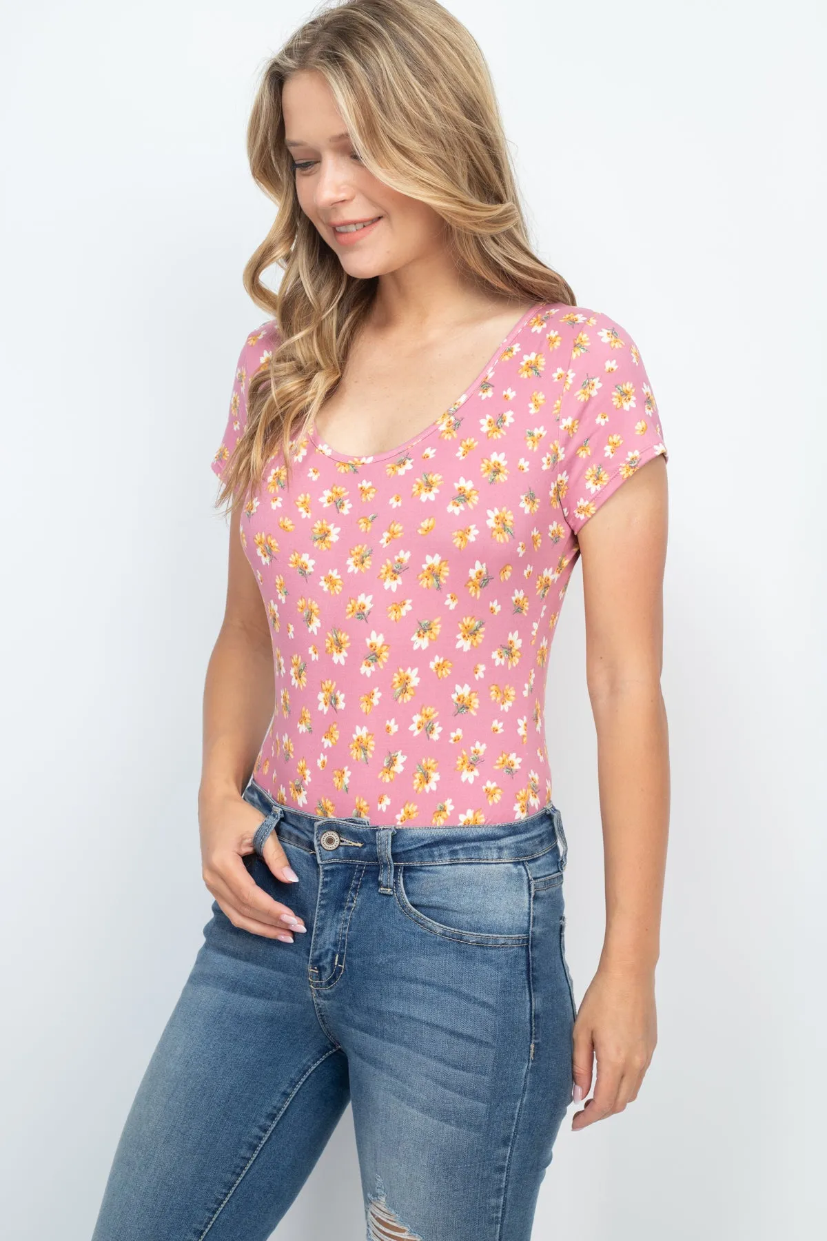 Floral Print Round Neck Bodysuit
