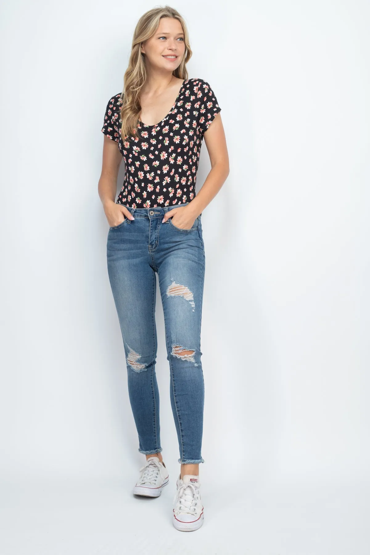 Floral Print Round Neck Bodysuit