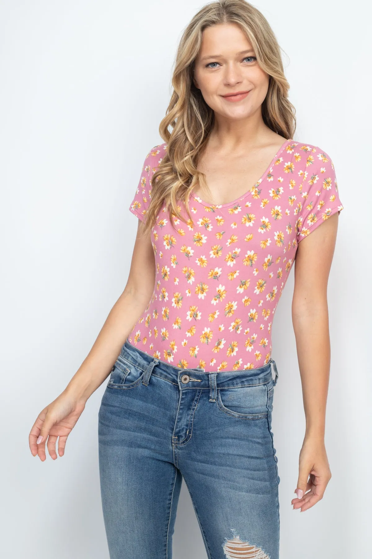 Floral Print Round Neck Bodysuit