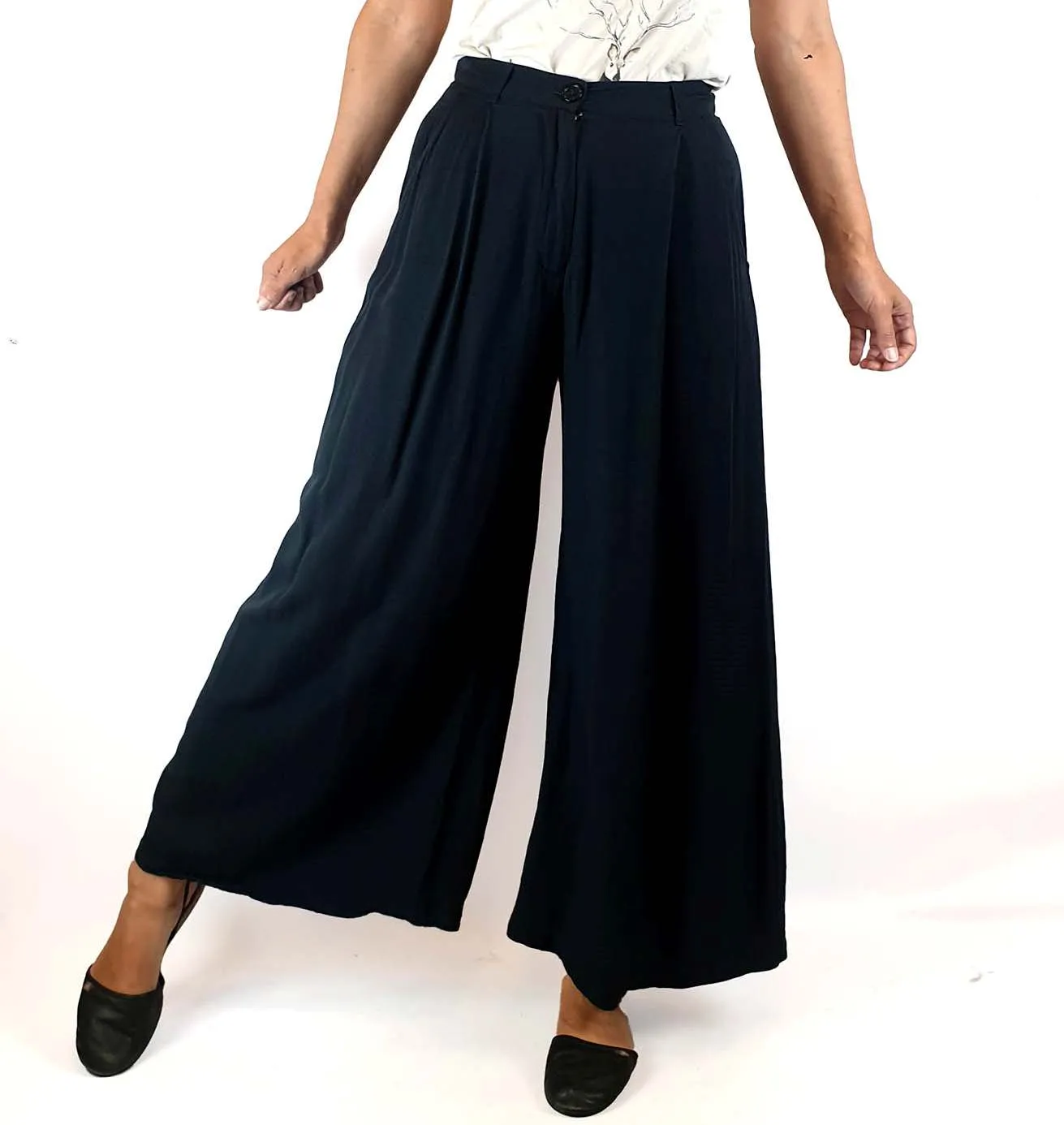 Handsom navy wide leg pants size 8