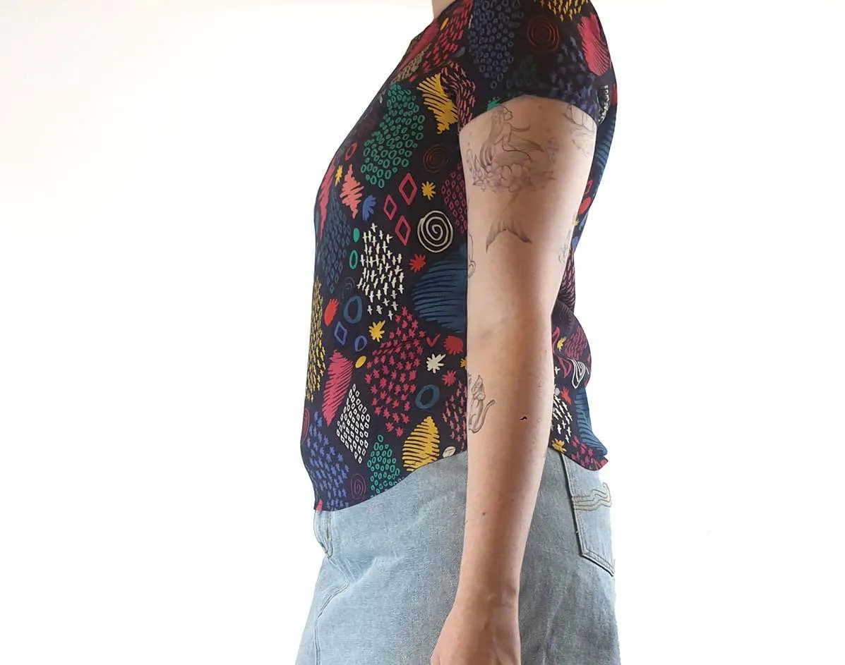 Harvest Lane colourful tee shirt size M / AU12