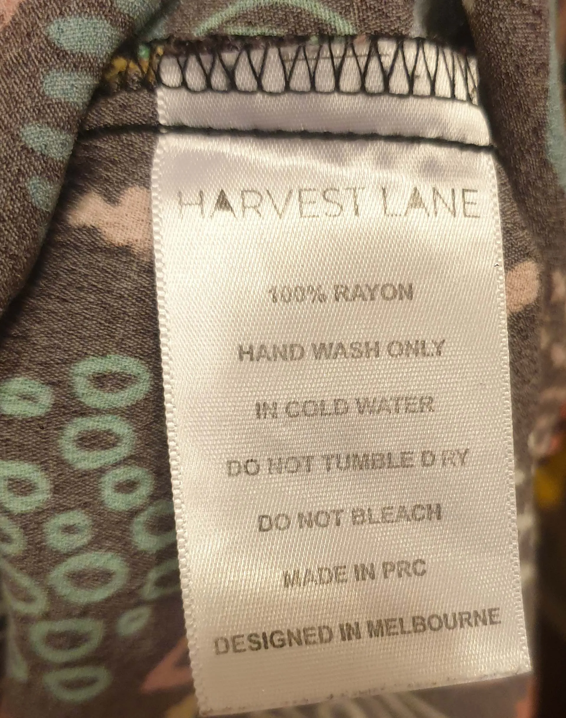 Harvest Lane colourful tee shirt size M / AU12