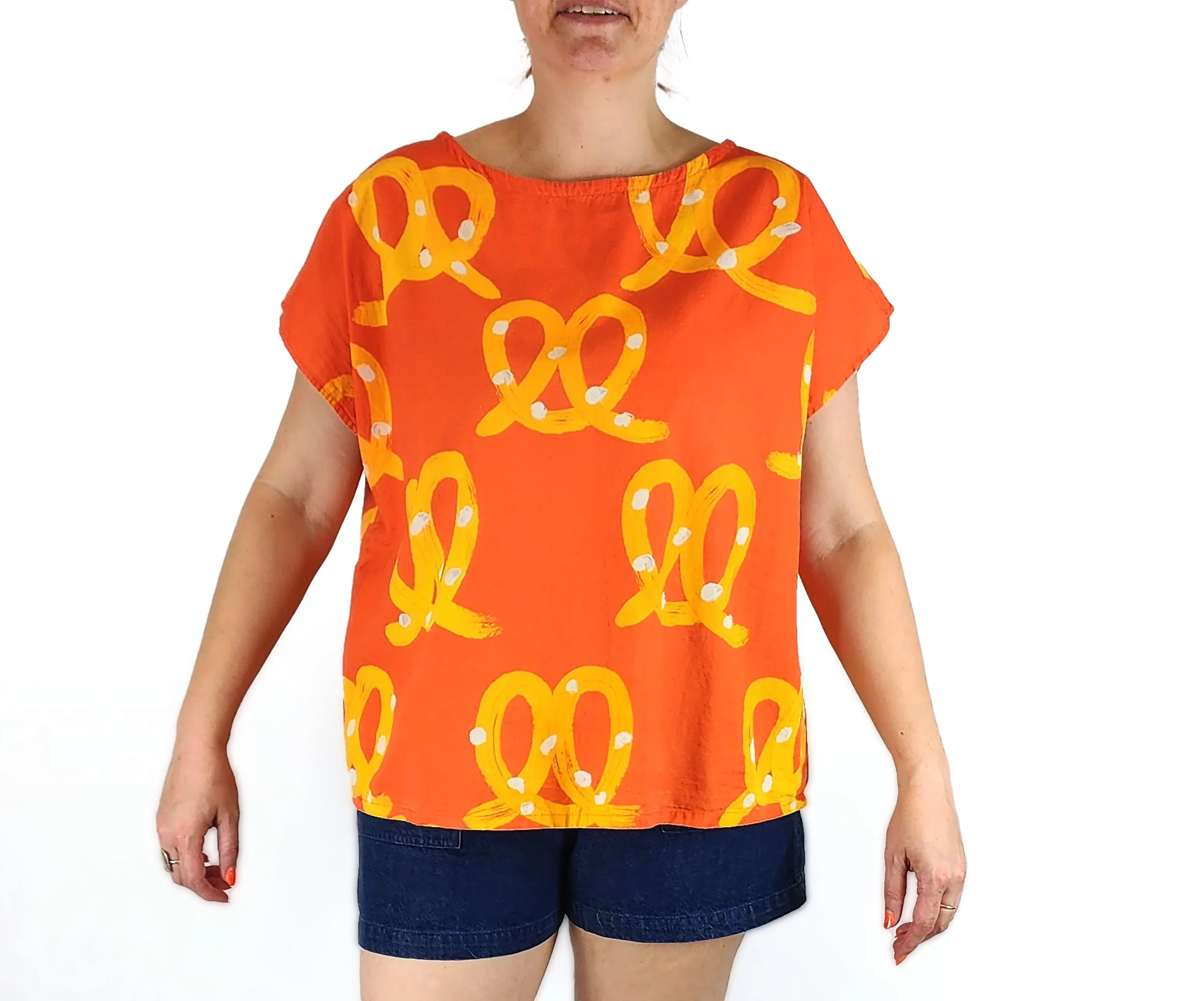Kablooie orange pretzel top size 16