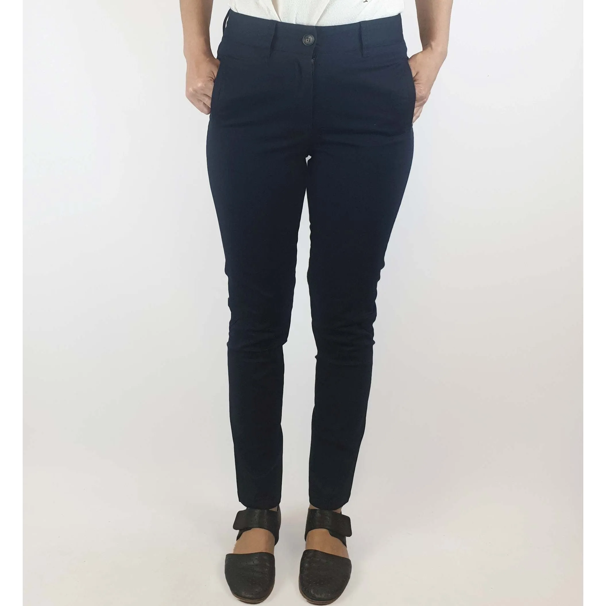 Kloke preloved navy cotton pants size 28 (best fits size 8)