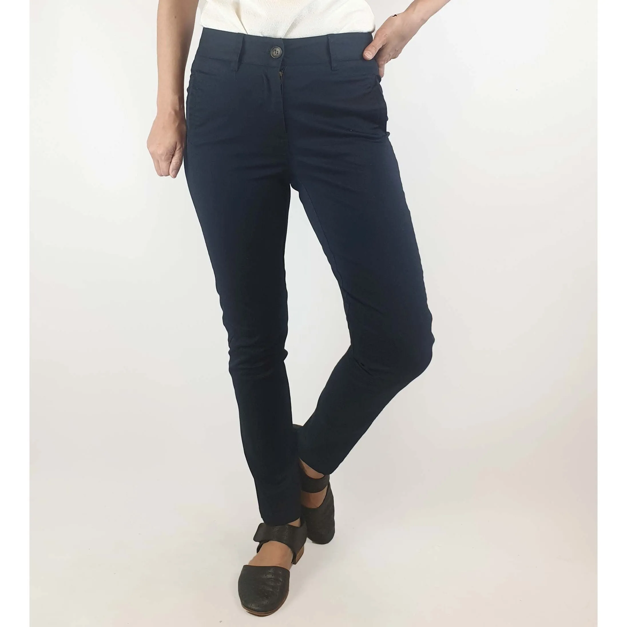 Kloke preloved navy cotton pants size 28 (best fits size 8)