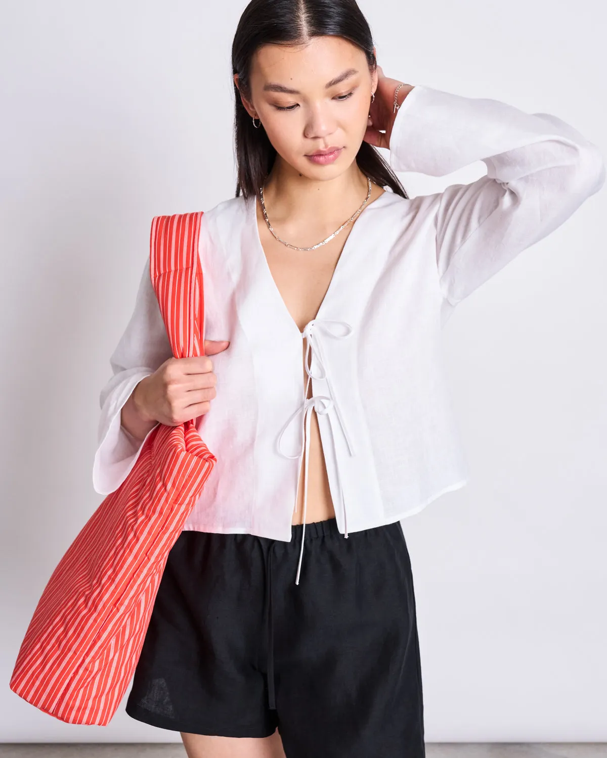 LINEN DRAWSTRING SHORTS MARUM BLACK