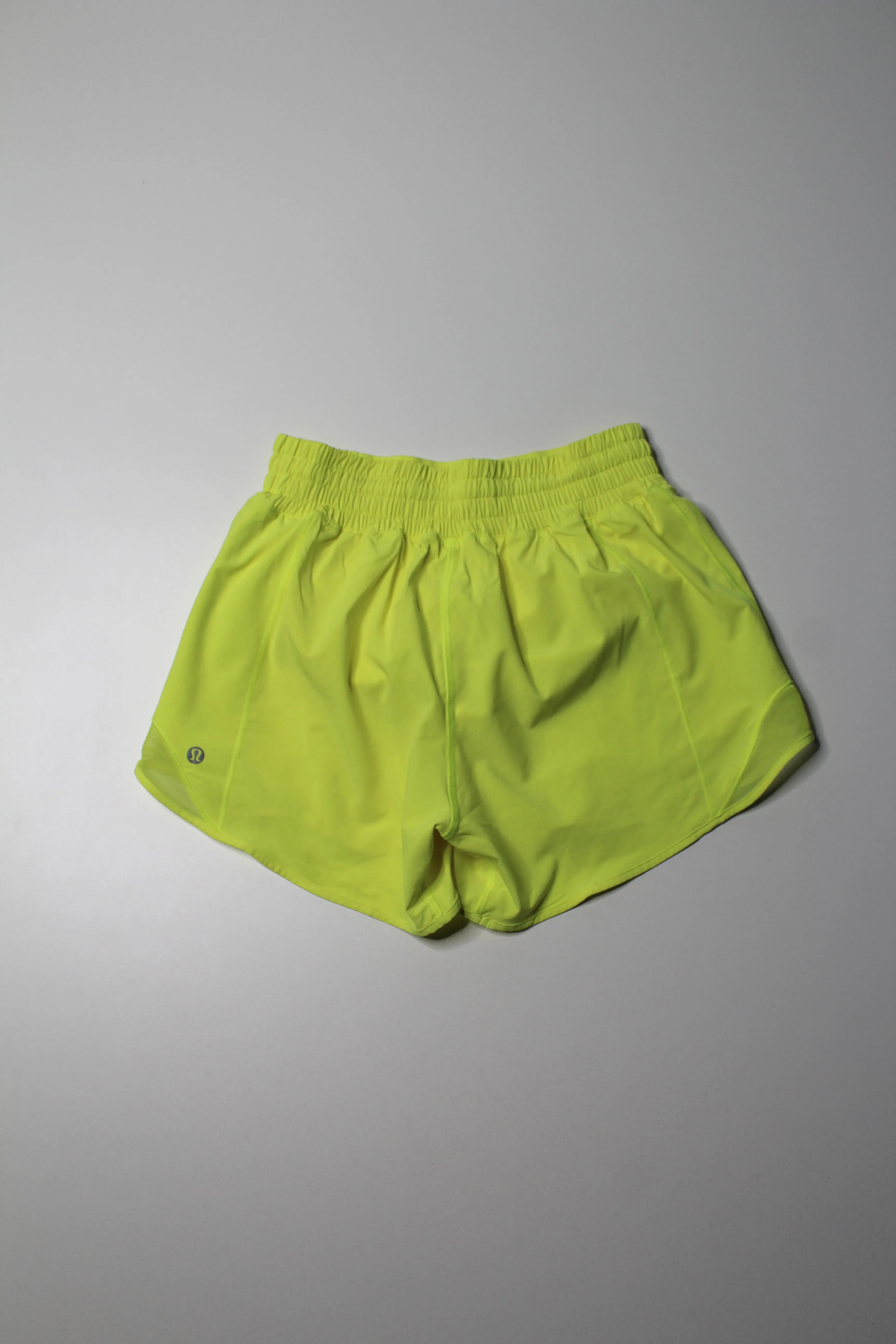 Lululemon highlight yellow high rise ‘hotty hot’ shorts, size 4 (4”)