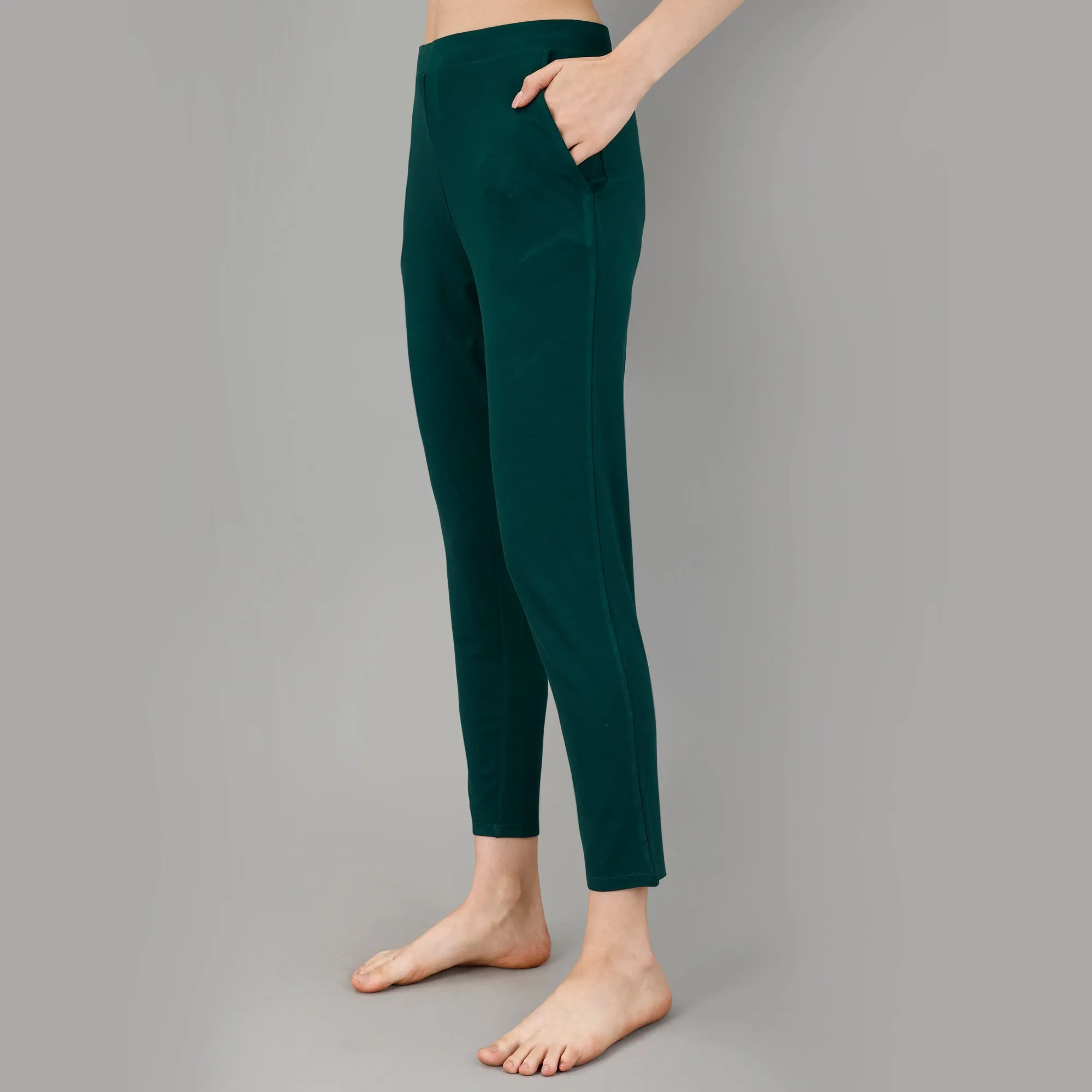 Mid Rise Ankle Length Supersoft Lounge Pants with Pockets