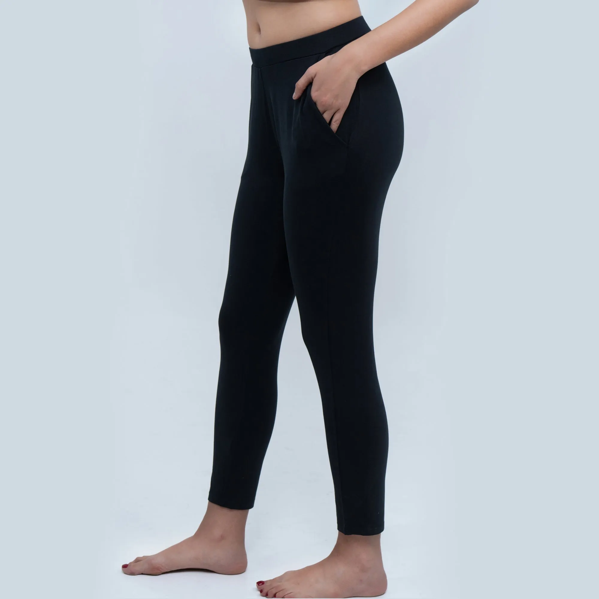 Mid Rise Ankle Length Supersoft Lounge Pants with Pockets