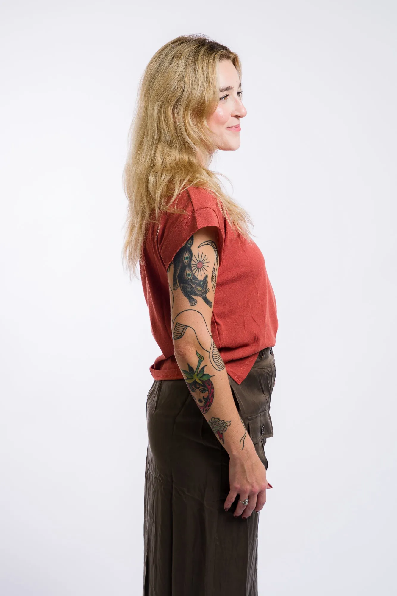 Miou Muse Light Weight Tee Shirts - Brick