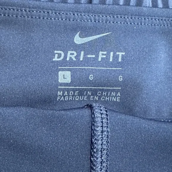 Nike Women’s || Dri-Fit 15” blue Golf Skirt Size Large