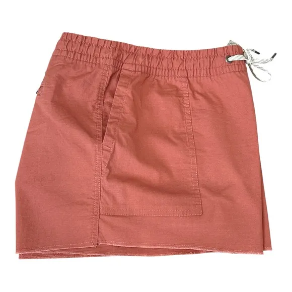 NWOT Vuori Ripstop Shorts, size M