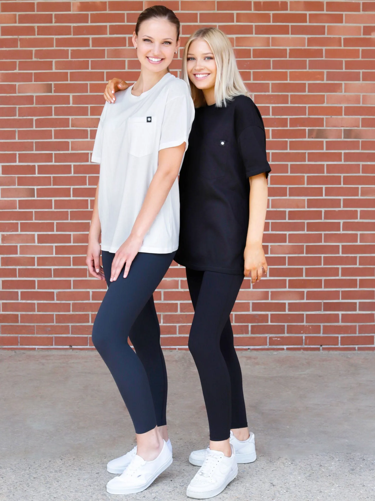 OVERSIZED POCKET TEE, BLACK