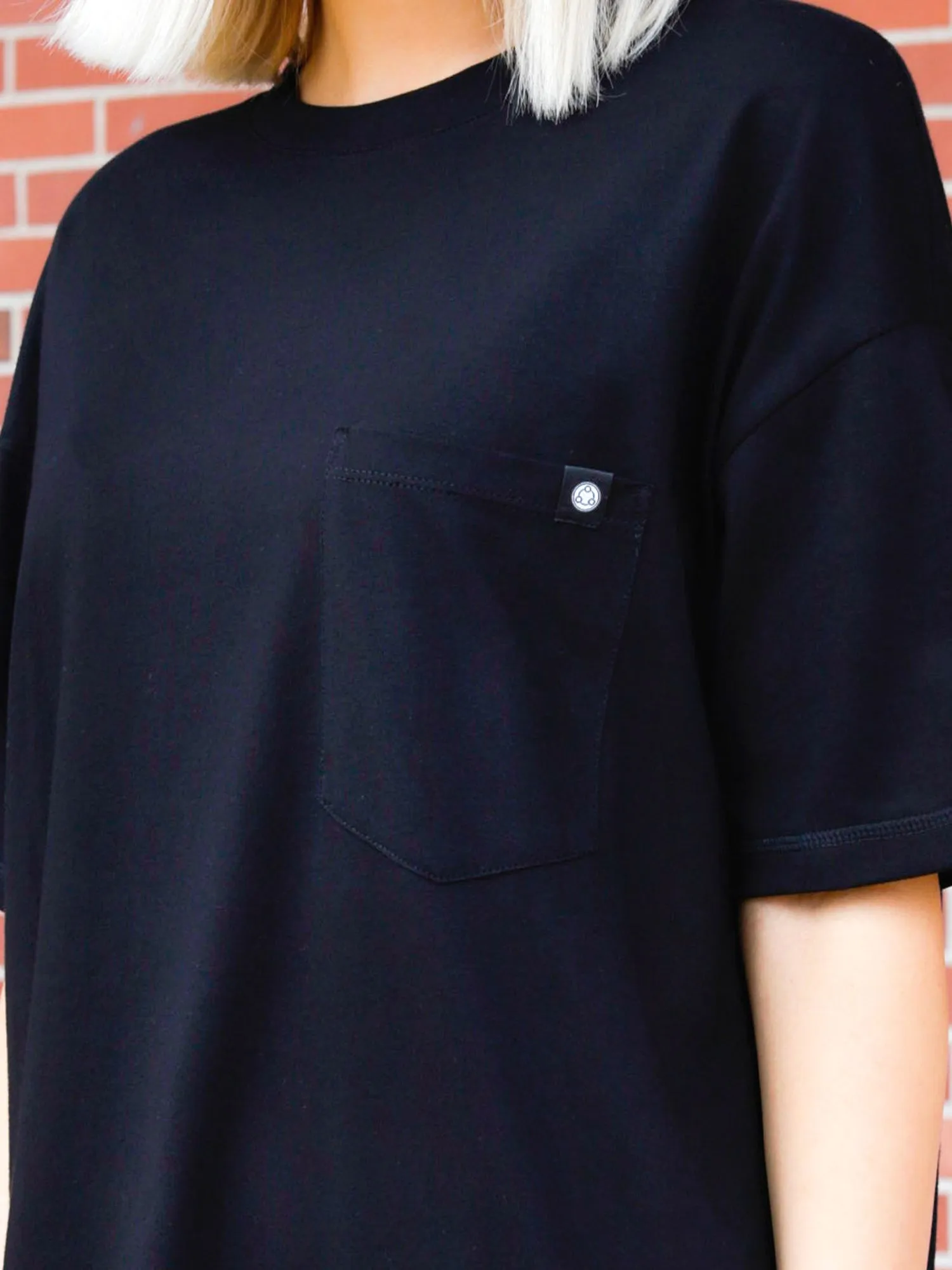 OVERSIZED POCKET TEE, BLACK