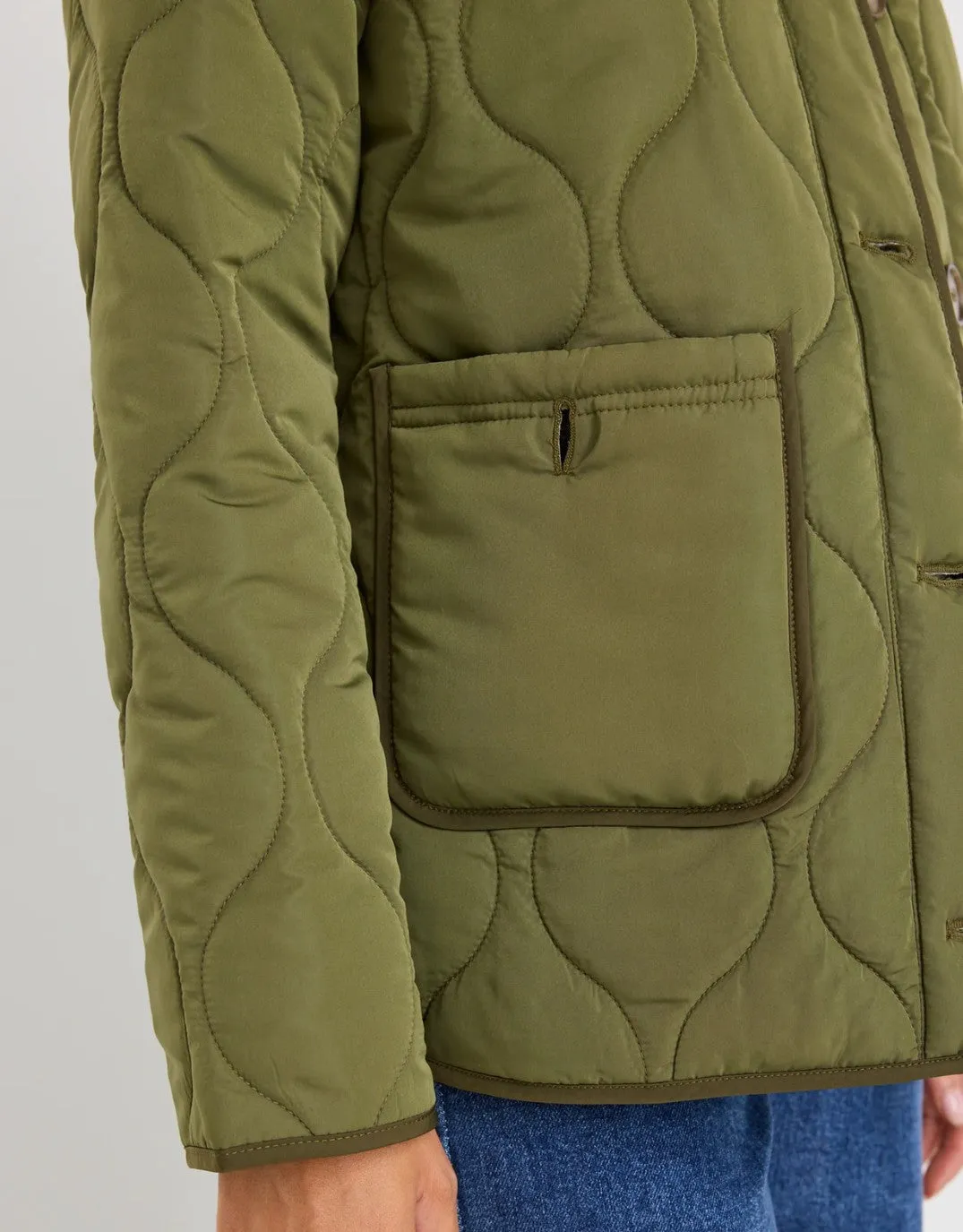 Peak Quilted Jacket - Khaki