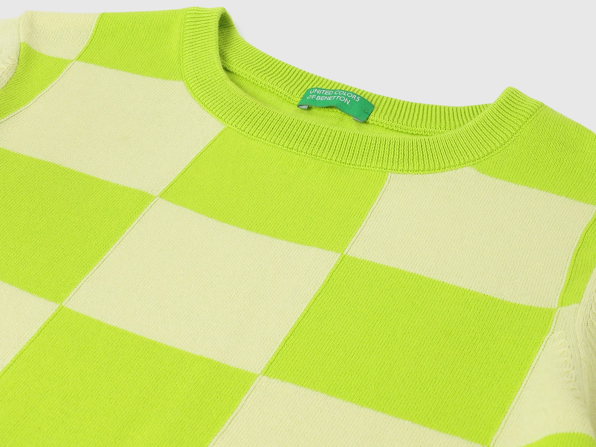 Regular Fit Round Neck Colorblock Tops