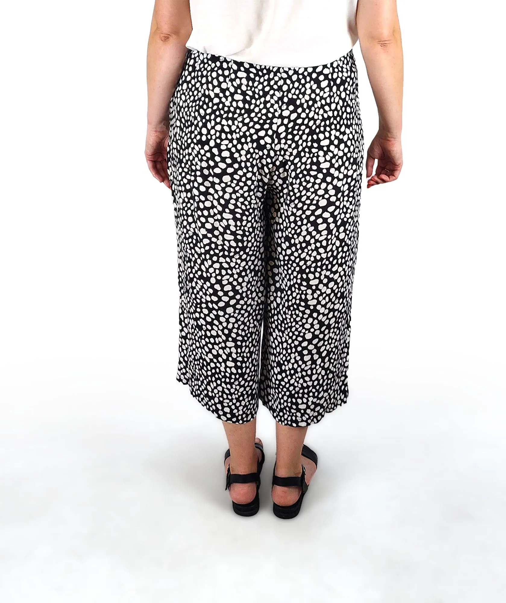 Saints The Label black and white pants size XL