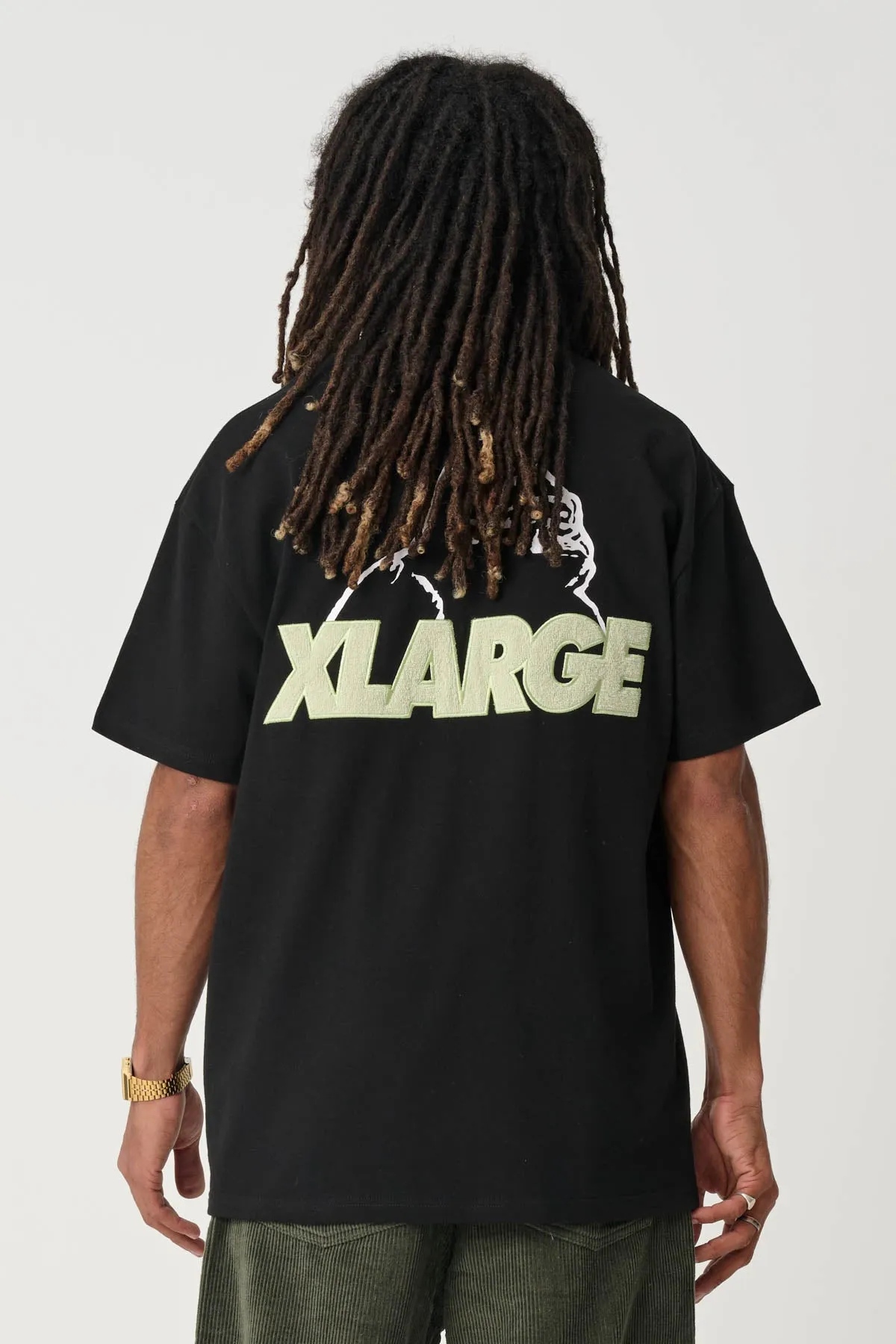 SLANTED CHENILLE TEE - SOLID BLACK