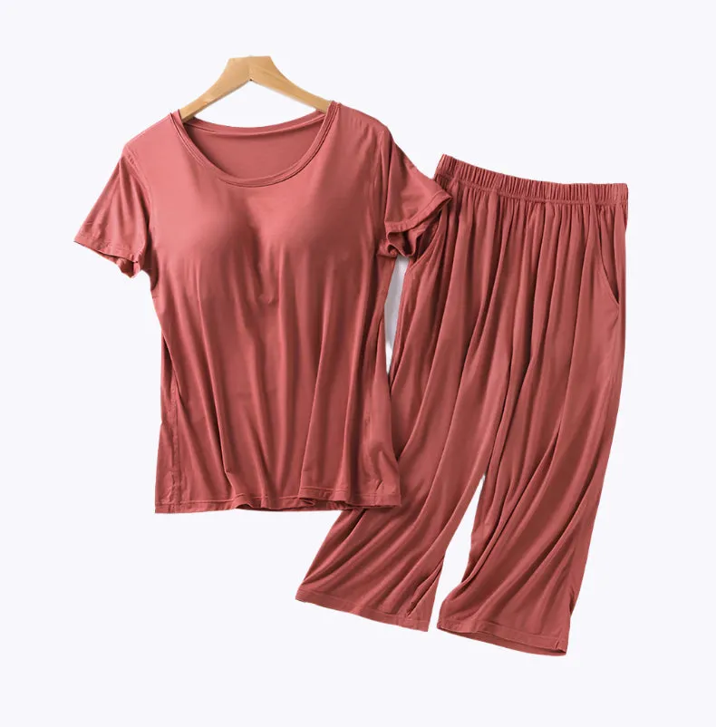 Sustainable Lounge Outfit with Built in bra, 3/4 Pants.