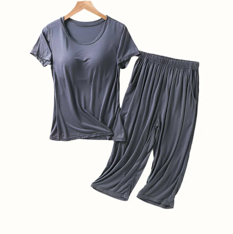 Sustainable Lounge Outfit with Built in bra, 3/4 Pants.