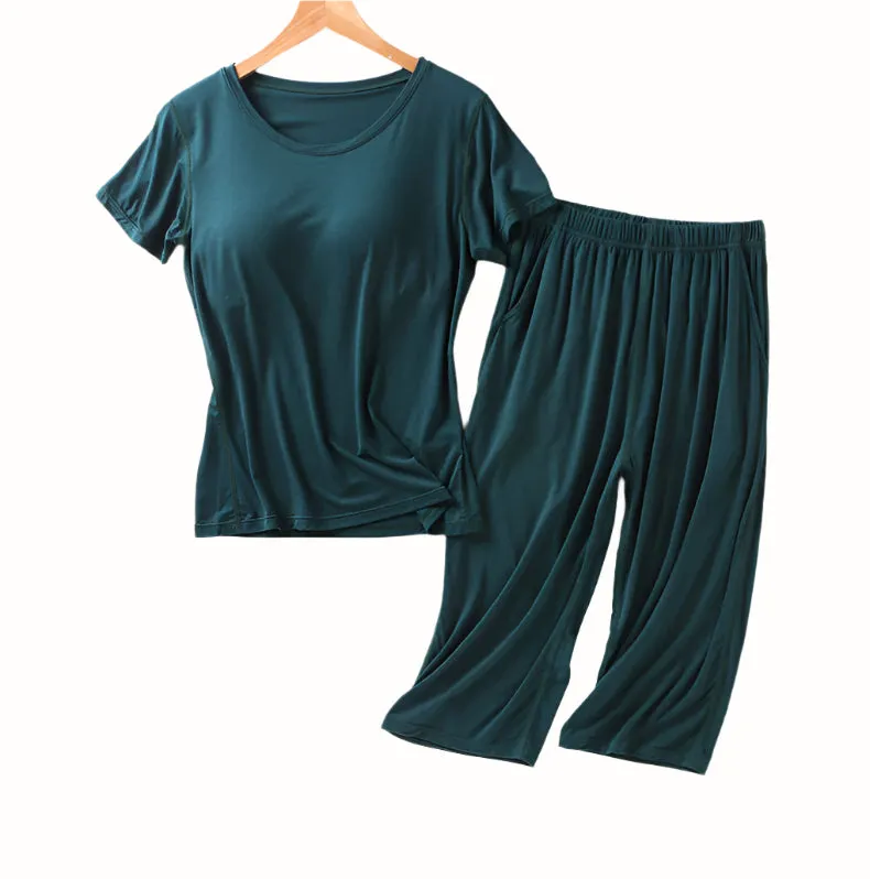 Sustainable Lounge Outfit with Built in bra, 3/4 Pants.