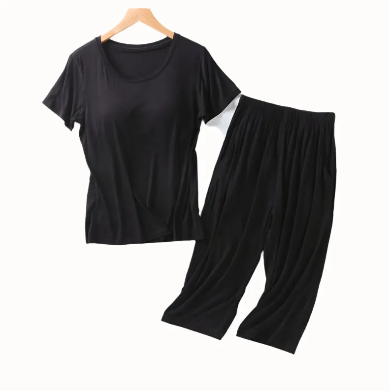 Sustainable Lounge Outfit with Built in bra, 3/4 Pants.