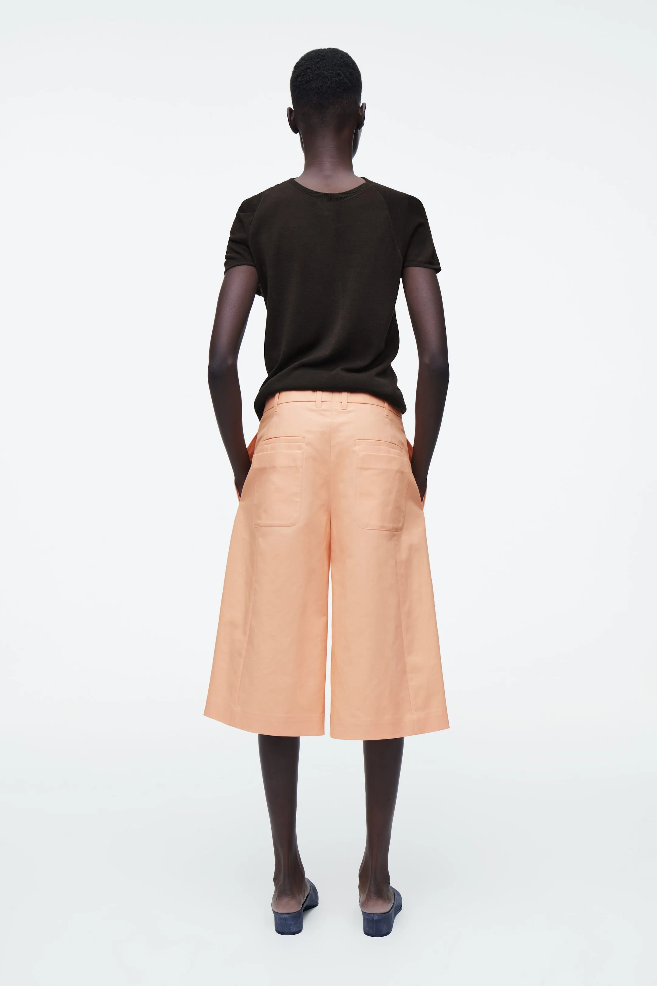 Tailored wide-leg shorts