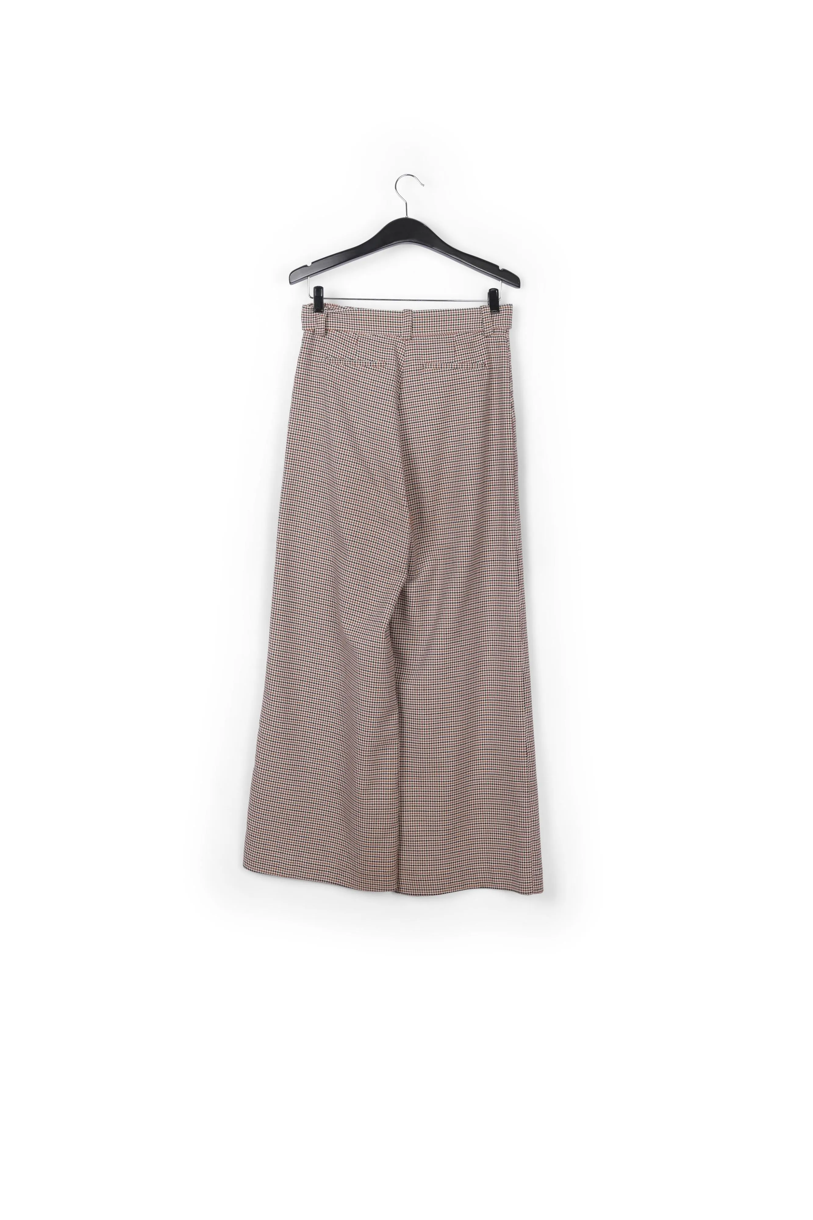 Wide-leg pants