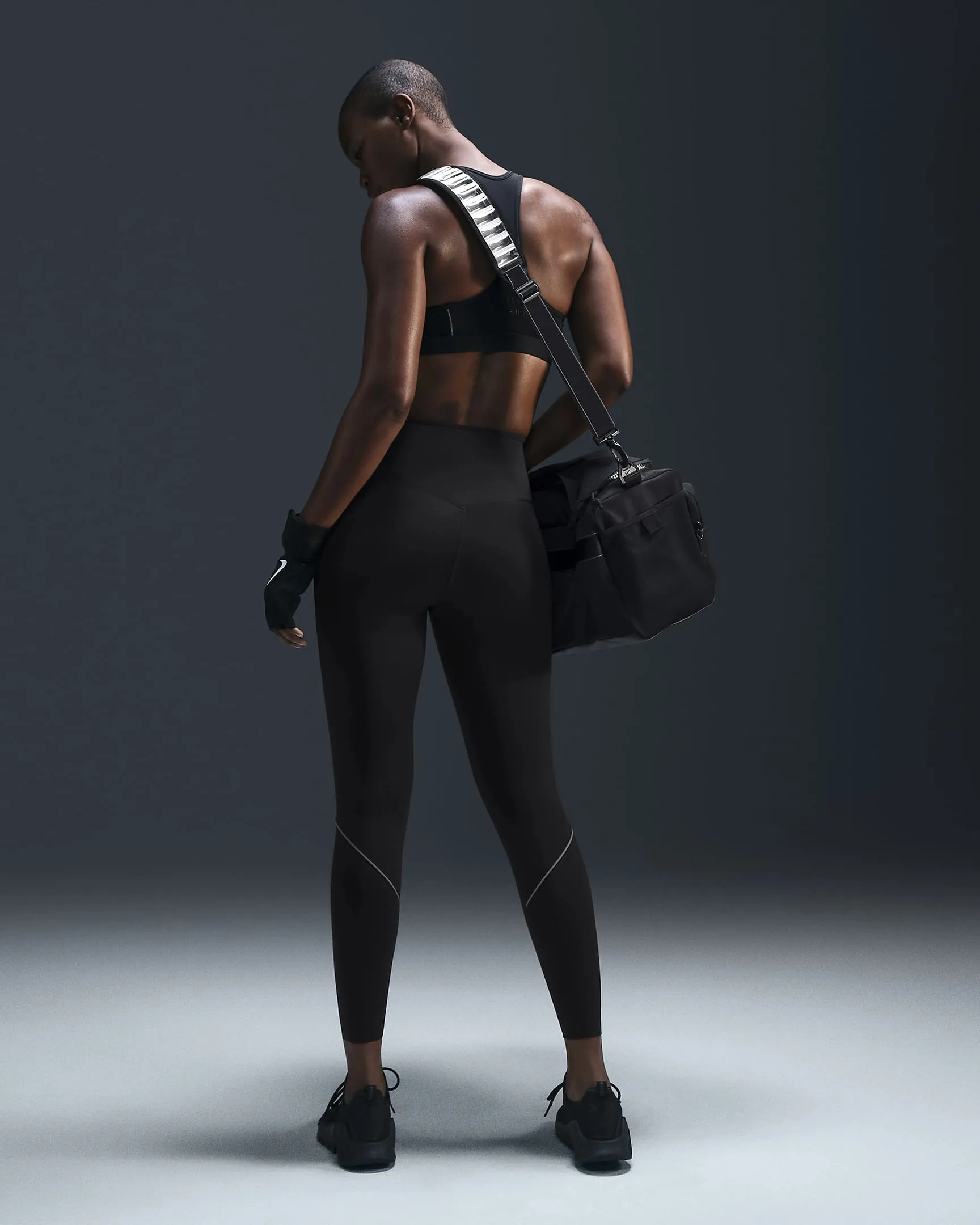 Women's Go Firm-Support High-Waisted 7/8 Leggings with Pockets