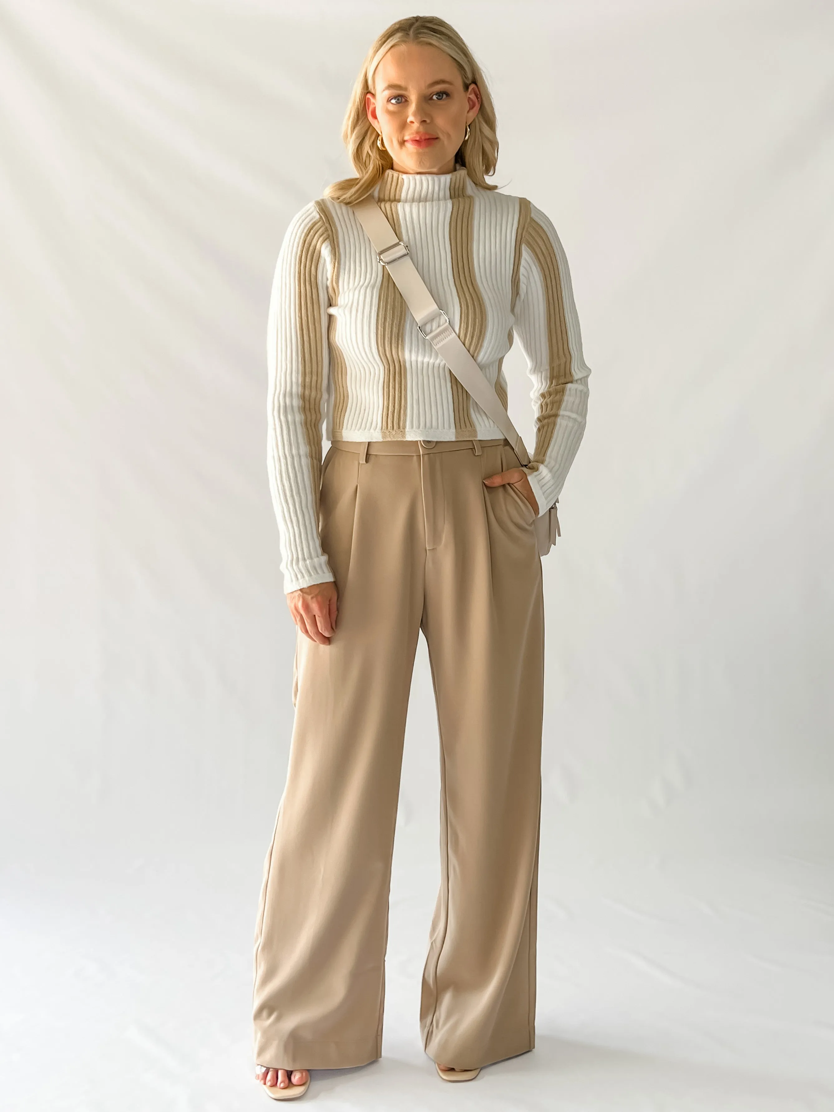 ZAHARA KNIT -  WHITE & BEIGE STRIPE