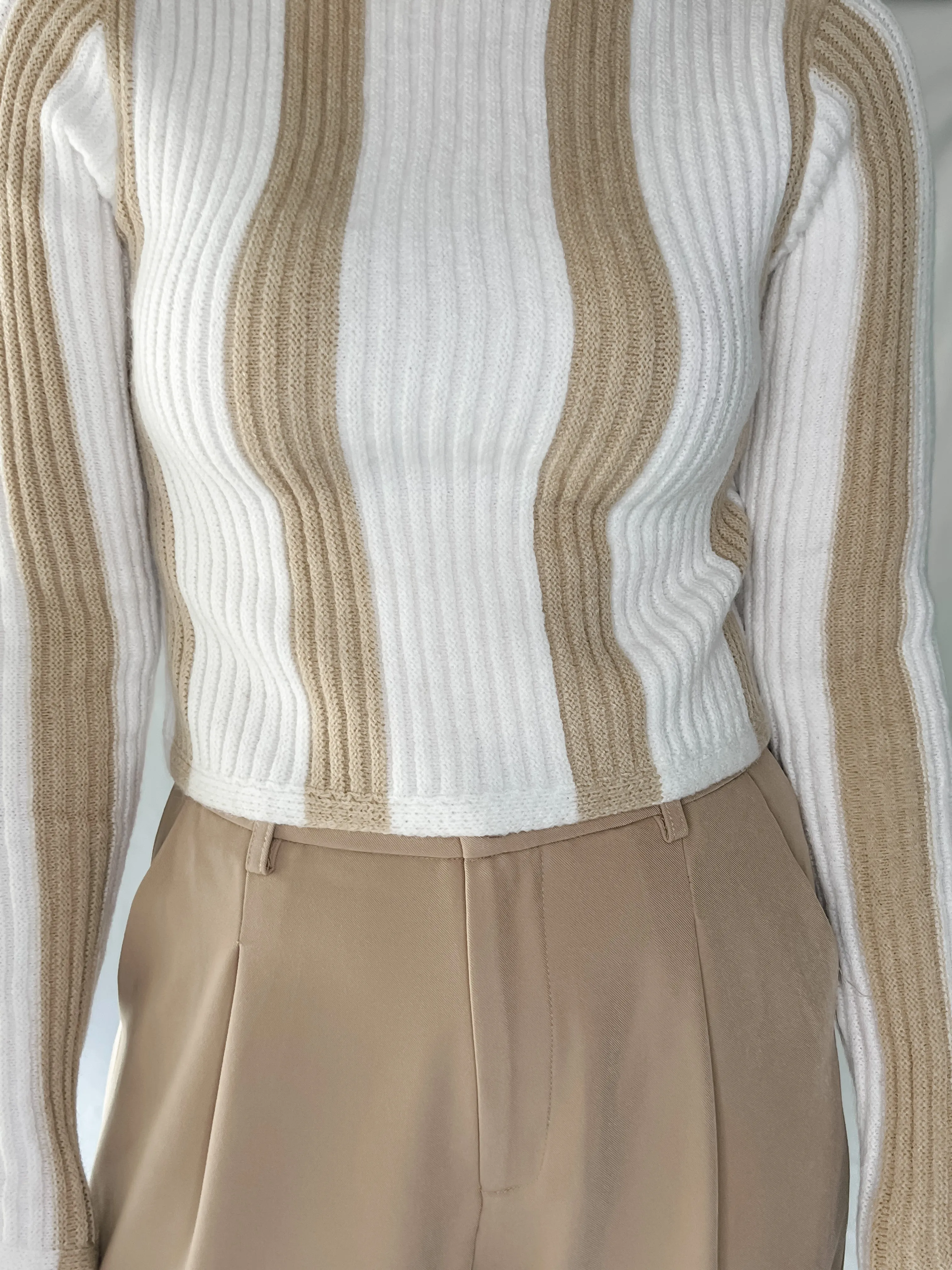 ZAHARA KNIT -  WHITE & BEIGE STRIPE