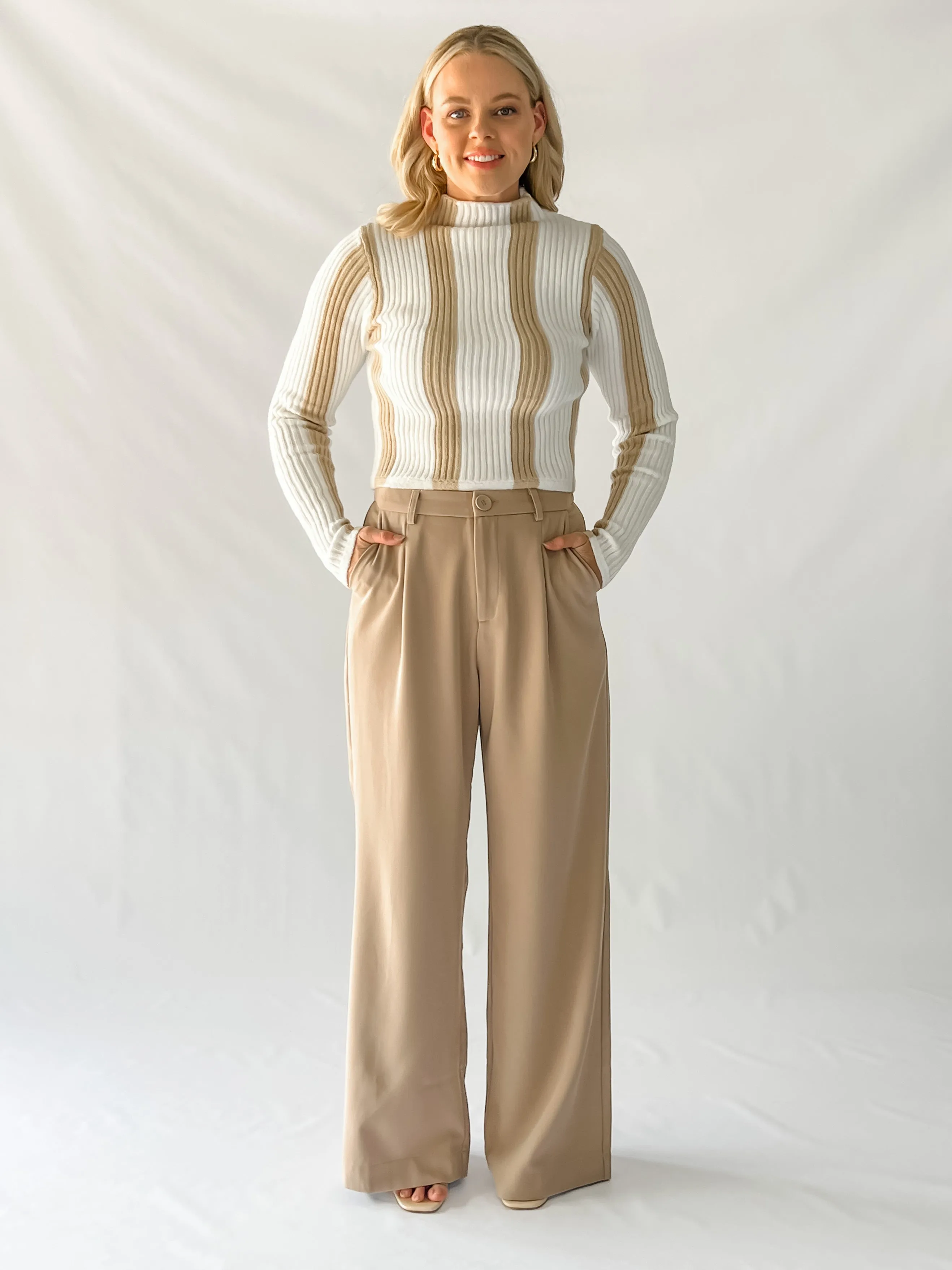 ZAHARA KNIT -  WHITE & BEIGE STRIPE