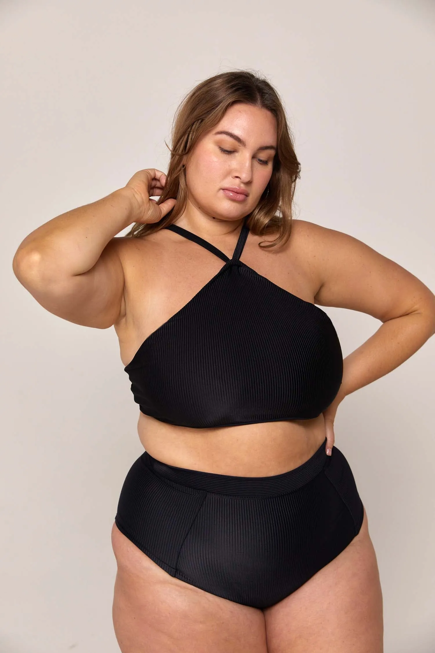 ZARI CHEEKY CUT BIKINI PANT - BLACK (SIZE 6 ONLY)