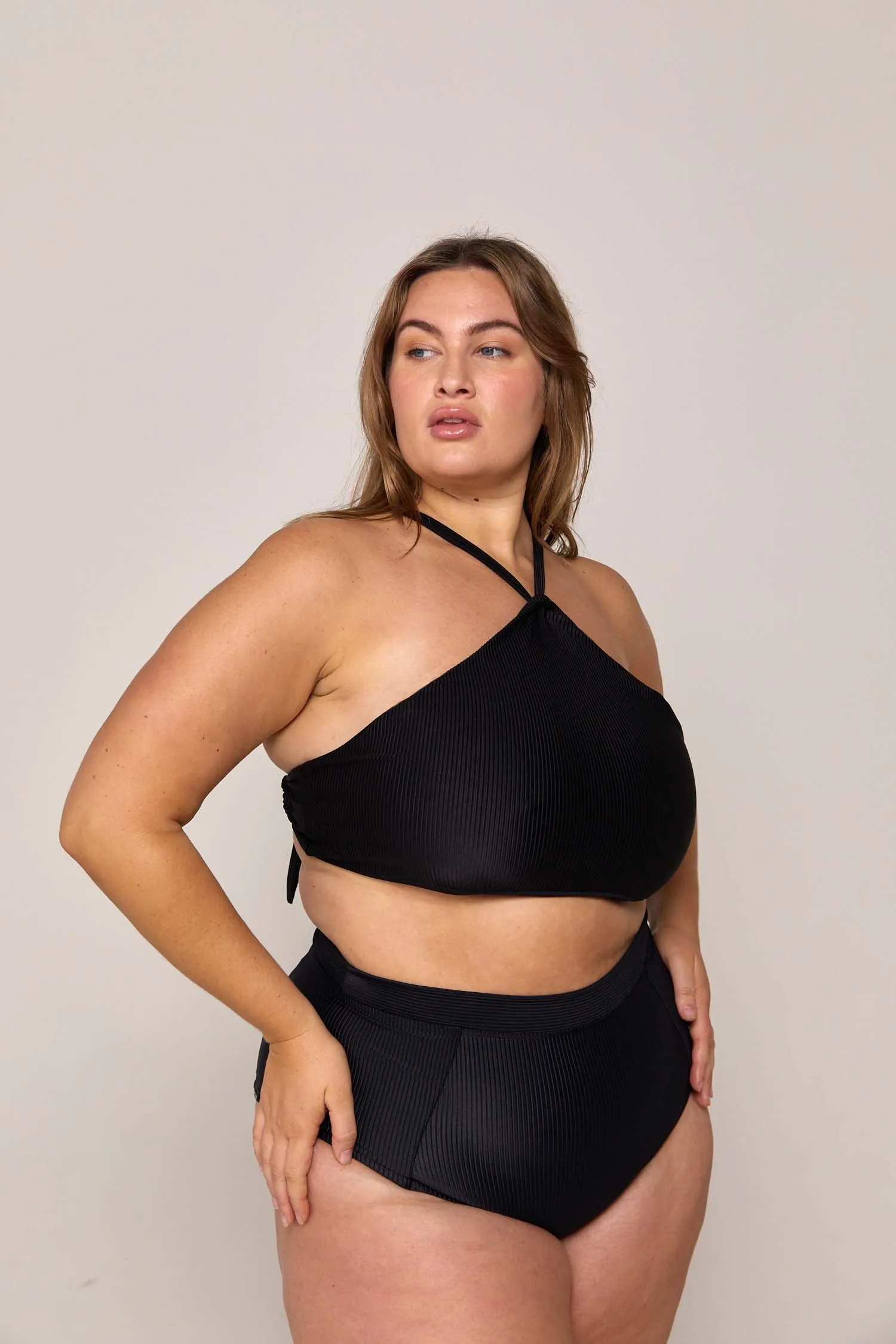 ZARI CHEEKY CUT BIKINI PANT - BLACK (SIZE 6 ONLY)